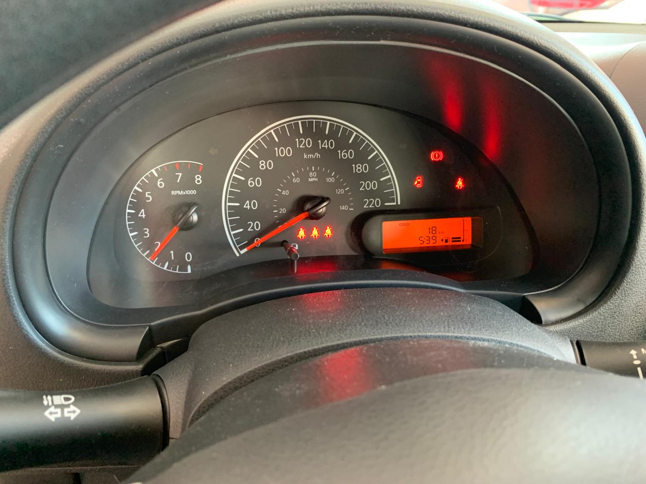 2025 Nissan V-DRIVE 4 PUERTAS TM AC AUDIO