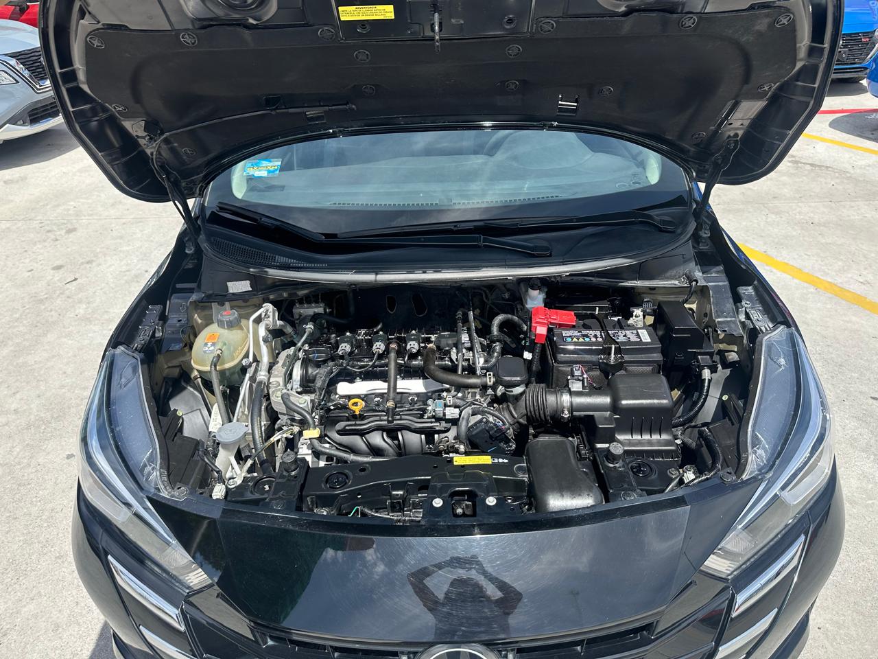 2023 Nissan VERSA 4P ADVANCE L41.6 MAN