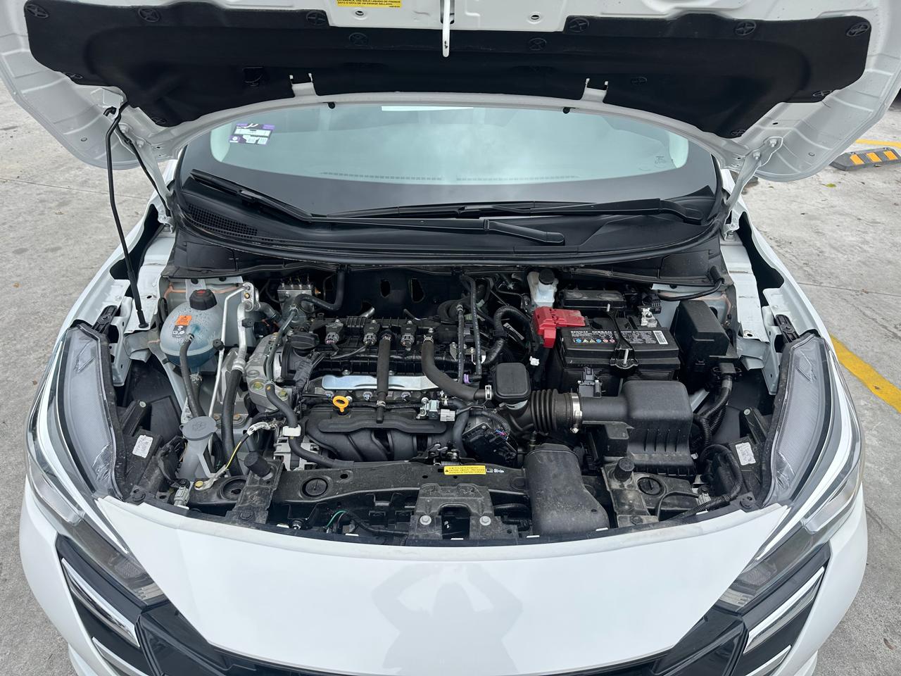 2025 Nissan VERSA 4P SENSE L41.6 AUT