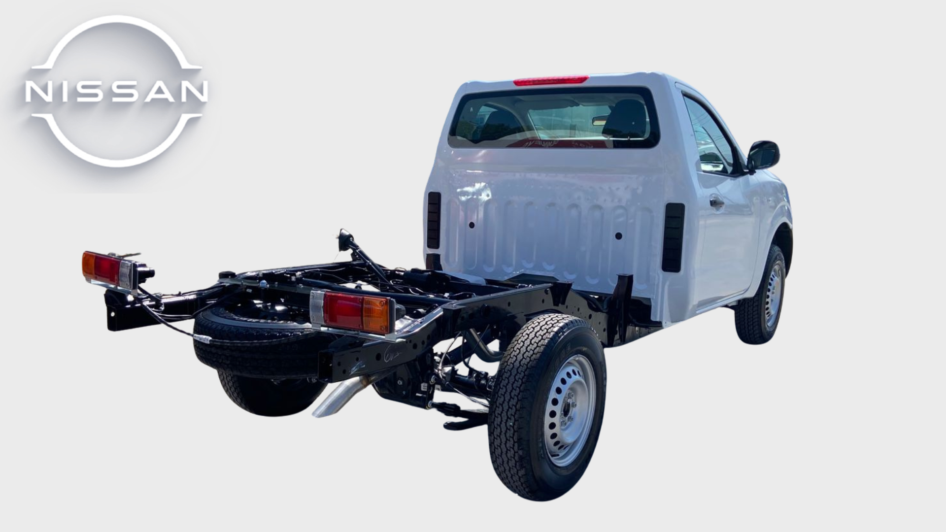 2025 Nissan NP300 CHASIS CABINA 2P L42.5 MAN AA VDC