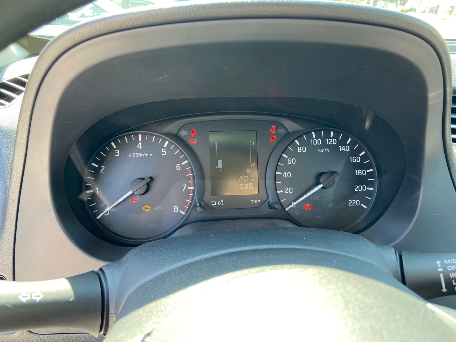 2025 Nissan NP300 CHASIS CABINA 2P L42.5 MAN AA VDC